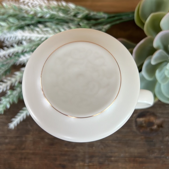 🎁 4/$25 - ASIAN style mug with strainer and lid - like NEW - bird - Picture 3 of 6